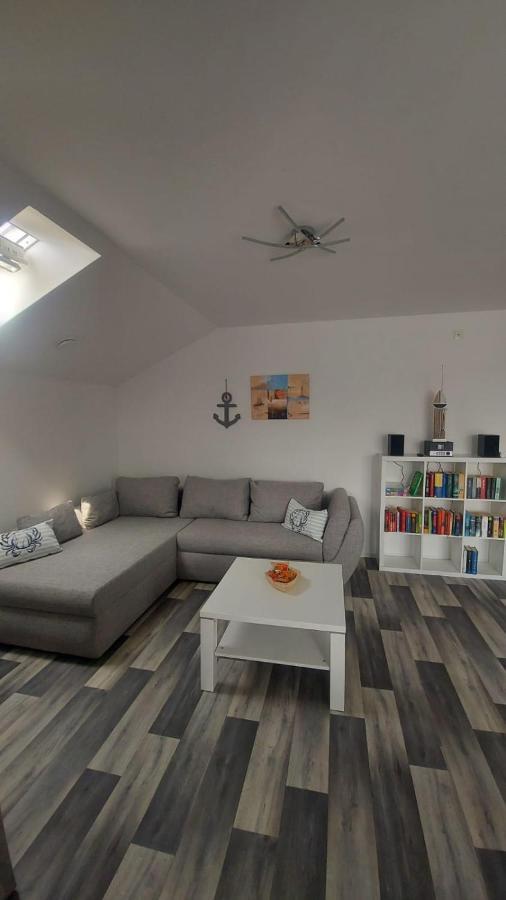 Ferienwohnung Krabbe Im Haus-Neuharlingersiel Εξωτερικό φωτογραφία